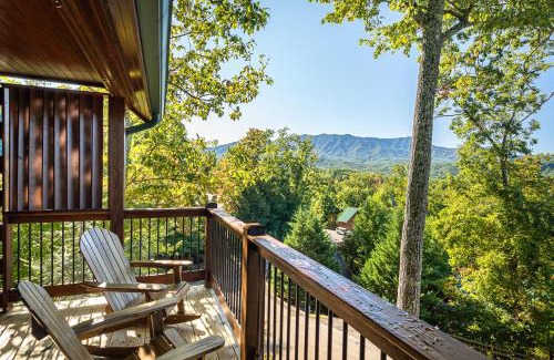 Black Bear Falls Casa | Another Day in Bearadise By Stony Brook Cabins