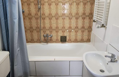 Neumuenster Casa | Anscharstraße 48 W2 - 1 bedroom
