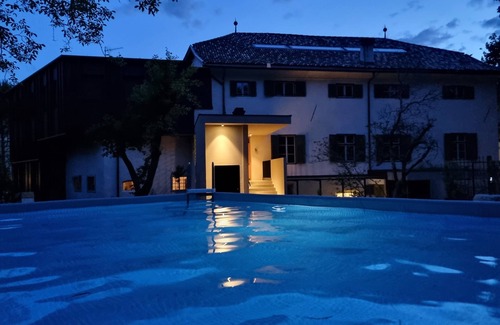 Merano Historic Center Apartamento | Ansitz Thierburg :Christl - Suites in a lovingly restored manor house