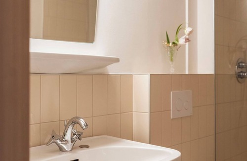 Merano Historic Center Apartamento | Ansitz Thierburg :Christl - Suites in a lovingly restored manor house