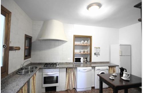 Antequera Casa | Antequera Cottage with Pool Views