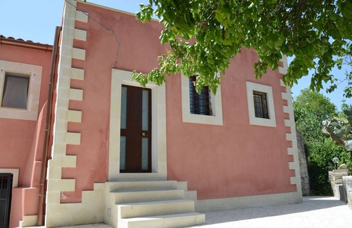 Palazzolo Acreide Historic Centre Casa | Antico Casale Pizzo es una hermosa casa de campo a principios de 900 recién renovado