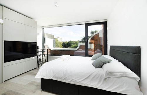 Peninsula Apartamento | Antigallican in London