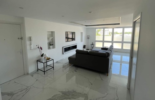Antigone Apartamento | Antigone Apartment