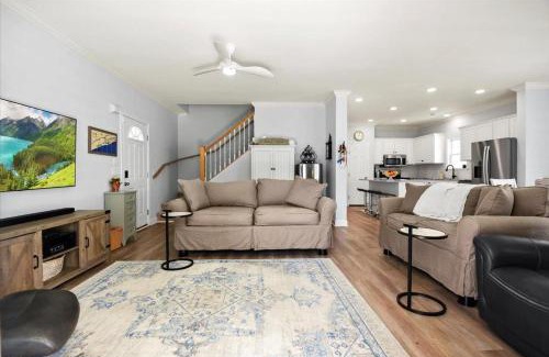 Windy Hill Casa | Antigua Breeze - 3rd Row - Windy Hill Section