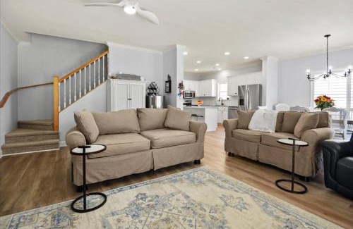 Windy Hill Casa | Antigua Breeze - 3rd Row - Windy Hill Section