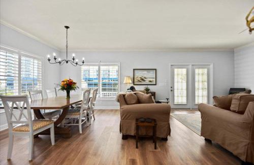 Windy Hill Casa | Antigua Breeze - 3rd Row - Windy Hill Section