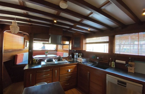 Tin Wan Alquiler De Eote | Antique Cosy Houseboat VINTAGE