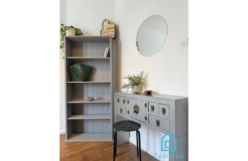 Wrzeszcz Casa | Antique Room - Charming Place, 15 Minutes to Gdańsk Old Town & Seaside