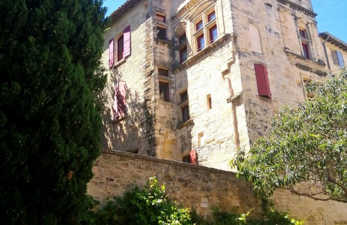 Orange Apartamento | Antique SPA" apartment: Jacuzzi under patio