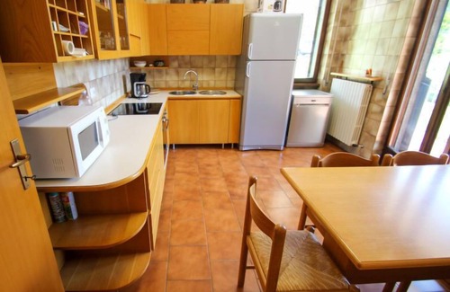 Porto Valtravaglia Casa | Casa de vacaciones Antonia en Porto Valtravaglia - 10 personas, 4 dormitorios