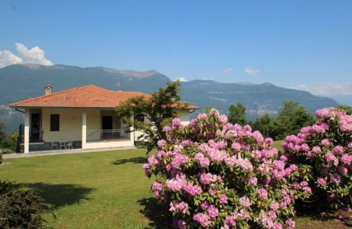Porto Valtravaglia Casa | Casa de vacaciones Antonia en Porto Valtravaglia - 10 personas, 4 dormitorios