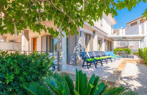 Can Picafort Chalet De Esquí | Antonia
