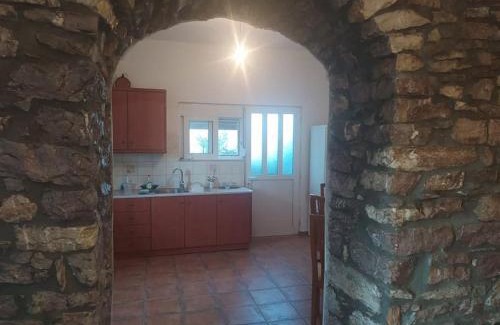 Oichalia Apartamento | Antonia's Rustic Retreat