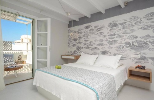 Old Town Naxos Hotel | Antony Suites Deluxe Double Room
