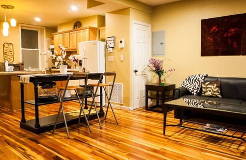 Washington Square West Apartamento | AnViHaven Luxurious 4bd/4.5 bath. Convention Center/Center City.