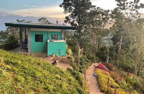 Cebu Casa | Anza Cabin at Threesome Cafe