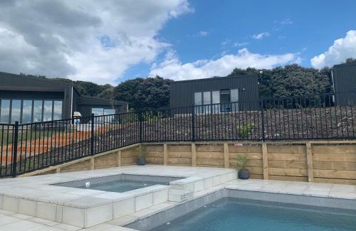 Omiha Casa | Anzac Bay Views Orchard House
