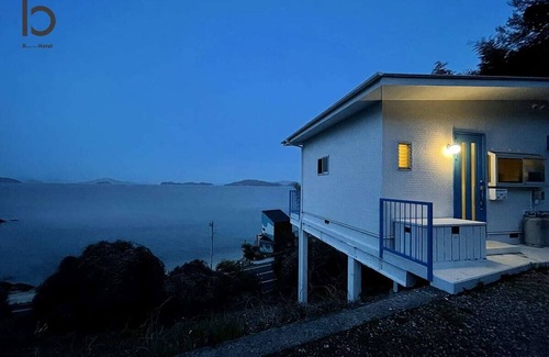 Suooshima Casa | AO House