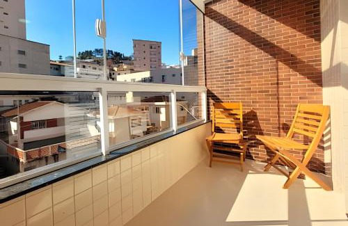 Regiao Urbana Homogenea XV Apartamento | Apê Área Central c/Churrasqueira, Varanda e Suíte