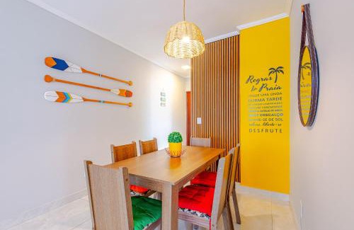 Jardim Belmar Apartamento | Apê com Ar, Garagem e Clima de Praia