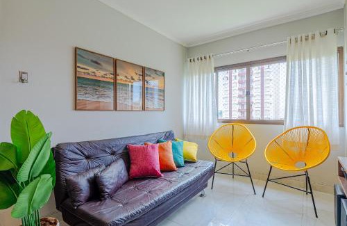 Jardim Belmar Apartamento | Apê com Ar, Garagem e Clima de Praia