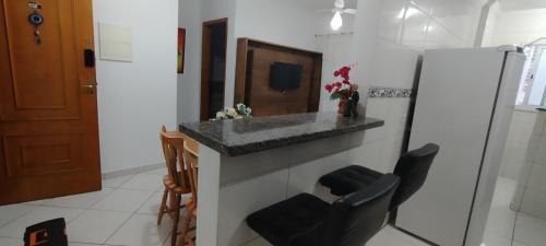 Aviacao Apartamento | Apê Temporada II Praia Grande SP Completo com Piscina, Churrasqueira, Estacionamento