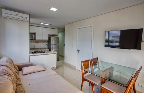 Maringa Apartamento | Ap c/ 2 Qts, garagem e A/C
