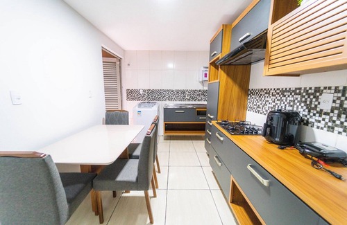Vicente Pires Casa | Ap Com Suite ,wi-fi 500mb , Estacionamento, Elevador, Cozinha Completa , Jr Catito