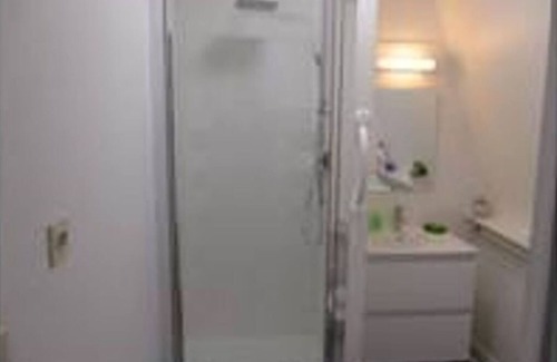 Bagnoles-de-l'Orne Apartamento | Apartment for spa treatments