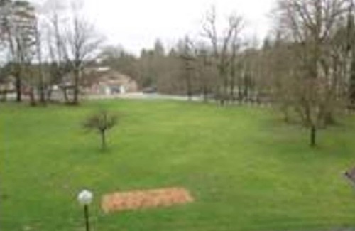 Bagnoles-de-l'Orne Apartamento | Apartment for spa treatments