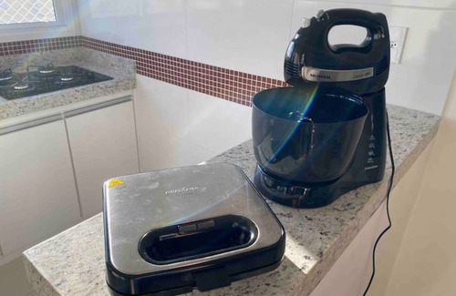 Pampulha Apartamento | AP2: 300 megs of internet, with air, new.