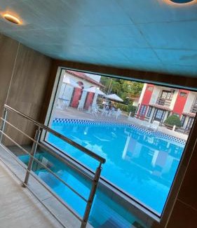 Taperapua Beach Apartamento | AP28 com 2 suítes para até 8 pessoas, pertinho da Praia de Taperapuã, apenas 3 minutos a pé