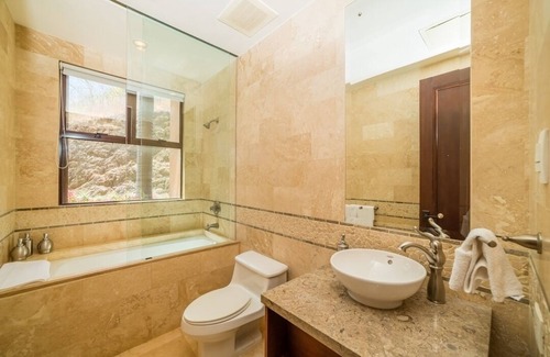 El Ocotal Condominio | Impresionante vista al mar, 3 piscinas, sala de ejercicios y juegos.