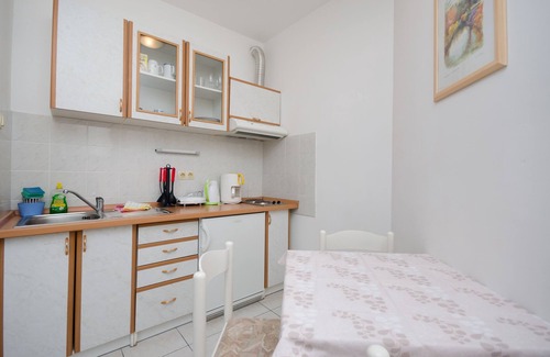 Novi Vinodolski Apartamento | Apartamentos Branimir (64221-A1) - Novi Vinodolski (Crikvenica)