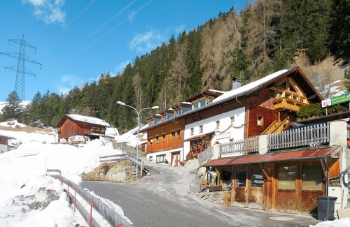 Sankt Anton am Arlberg Apartamento | Apart 14 by Interhome