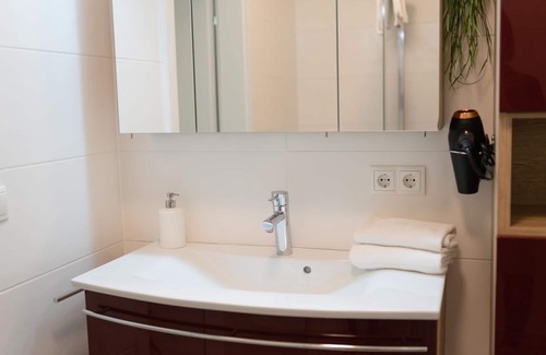 Krumpendorf am Woerther See Apartamento | Apartment Oasis Wörthersee new & central Top 3 - Apartment Oasis Wörtherseee Top 3