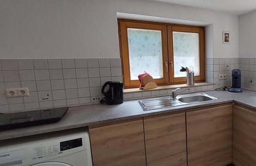 Bad Waldsee Apartamento | Apartamento 'Ferienwohnung, Offenes' con terraza privada, jardín privado y Wi-Fi