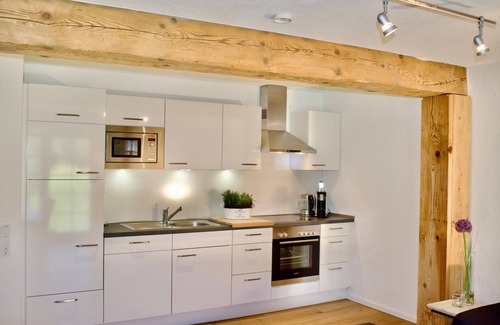 Furtwangen Apartamento | Apartamento '2 Natursuite' con vistas a la montaña, jardín compartido y Wi-Fi