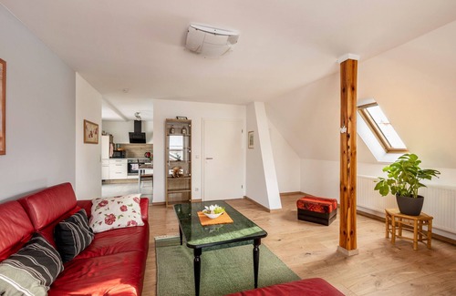Seegebiet Mansfelder Land Apartamento | Apartamento 'Am Süßen See' con vistas al lago, balcón y Wi-Fi
