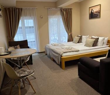Lviv City Center Apartamento | Apart Hotel Avinos