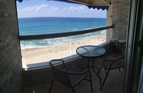 Bat Yam Apartamento | Apart Hotel TLV/Bat Yam Beach Front 1207