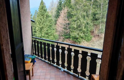 Castione della Presolana Apartamento | Apartment up to 8 Sleeps IN RESIDENCE LOCATED IN CASTIONE DELLA PRESOLANA