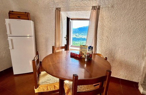San Donato Val Di Comino Apartamento | Apartment In Downtown San Donato Val di Comino