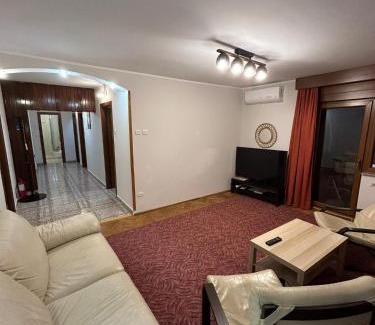 Ploiesti Apartamento | Apart premium ultracentral 3 camere loc parcare gratuit