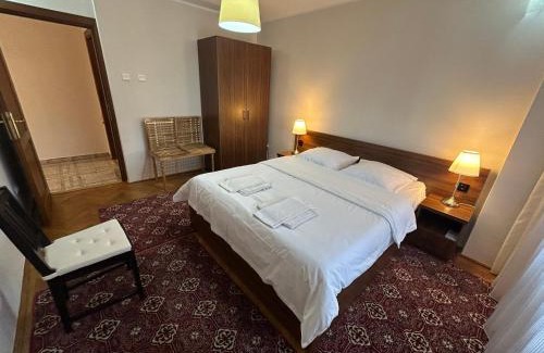 Ploiesti Apartamento | Apart premium ultracentral 3 camere loc parcare gratuit