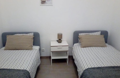 Praia da Rocha Apartamento | Apart Vila Rosa, T1+1 para férias em Portimao