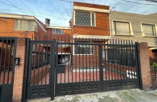 Calle 26 Apartamento | Aparta estudio cerca al aeropuerto