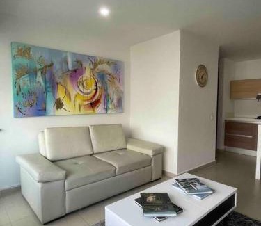 Campestre Apartamento | Apartaestudio Ciudad Jardín Restaurantes Tiendas