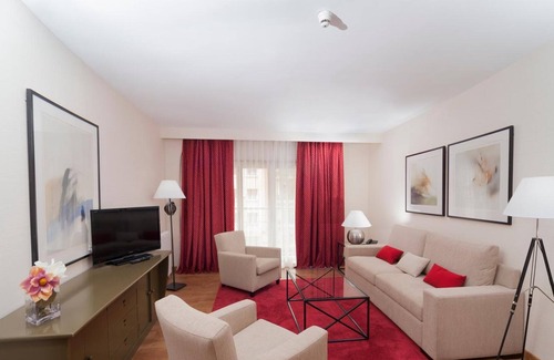 Moncloa - Arguelles Hotel | APARTAHOTEL ROSALES